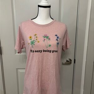 "Its Easy Being Green" floral pink basic tee size XL